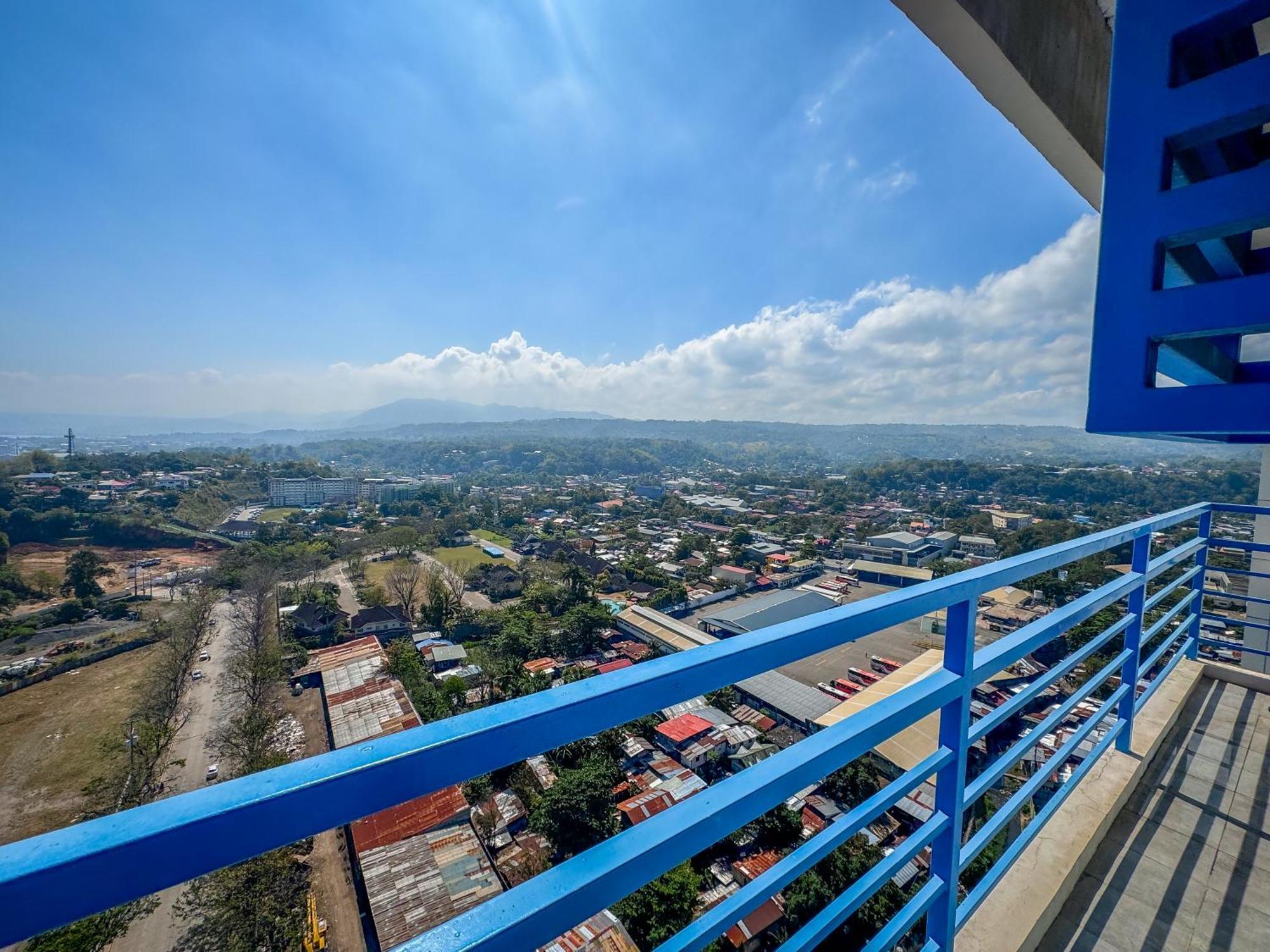 The Loop 2Br Fully Furnished Corner Unit W Balcony Apartment Cagayan de Oro Exterior foto